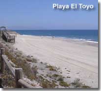 Walk way to El Toyo beach