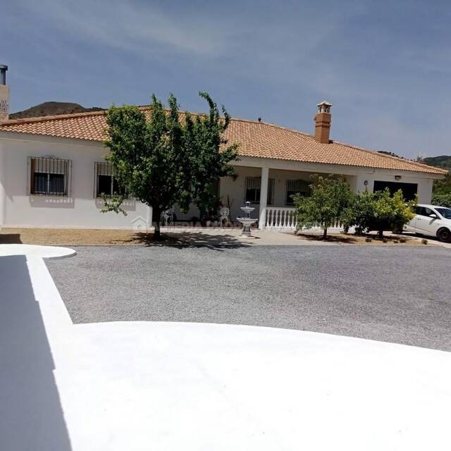 Villa in Somontin, Almería
