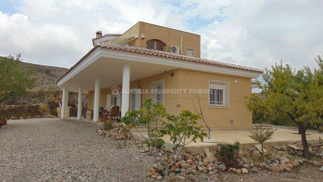 APF-5581: Villa for Sale in Las Pocicas, Almería
