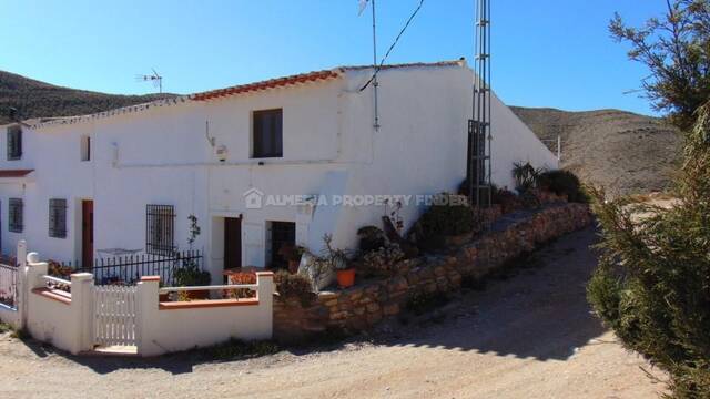 2 Bedroom Country house in Albox