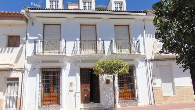 Town house in Cantoria, Almería