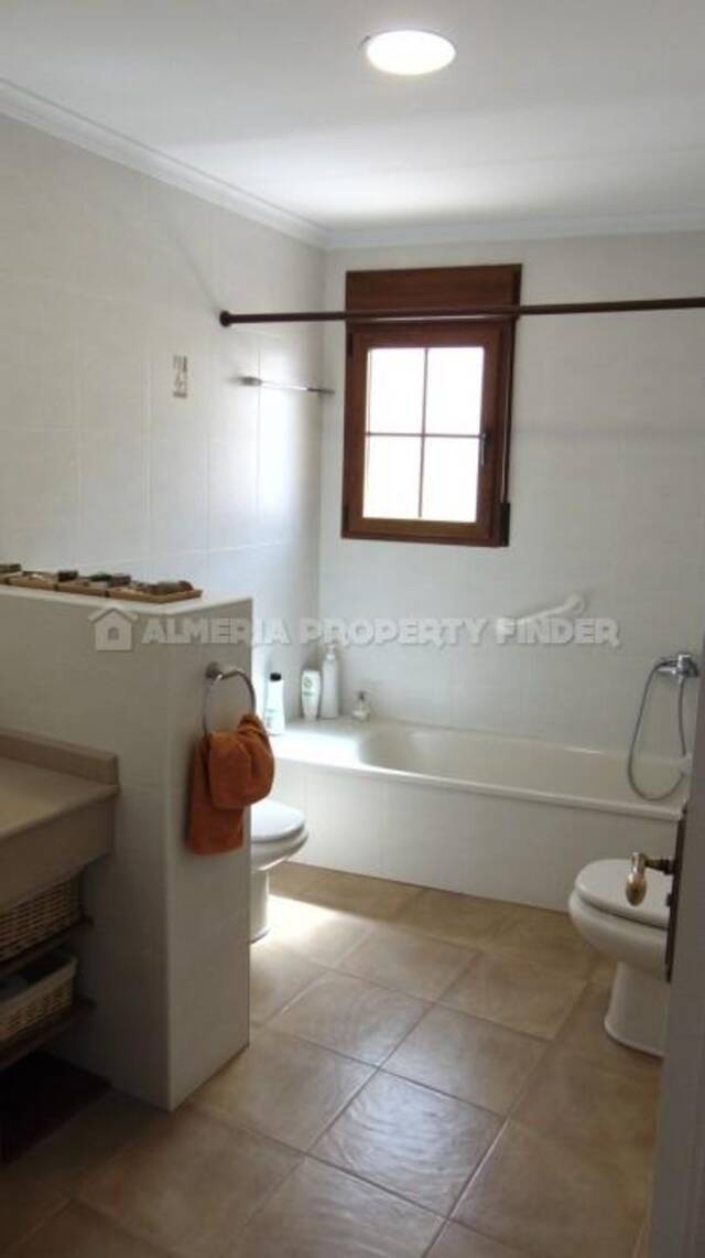 APF-5772: Country house for Sale in Las Juntas (Velez Blanco), Almería