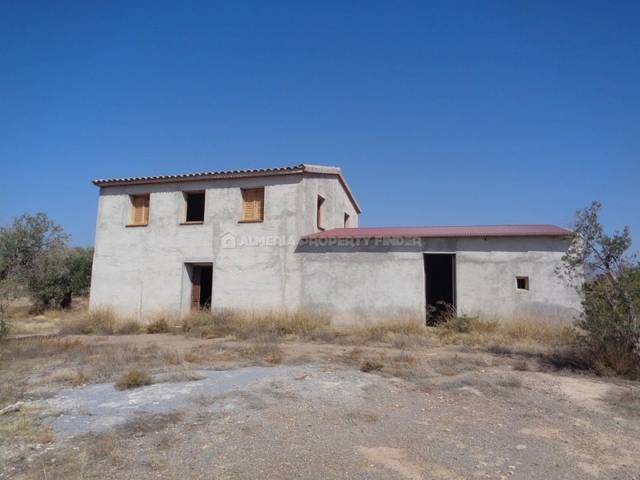 Country house in Partaloa, Almería