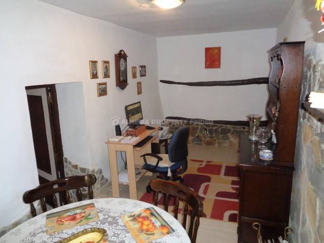 APF-2667: Town house for Sale in Somontin, Almería