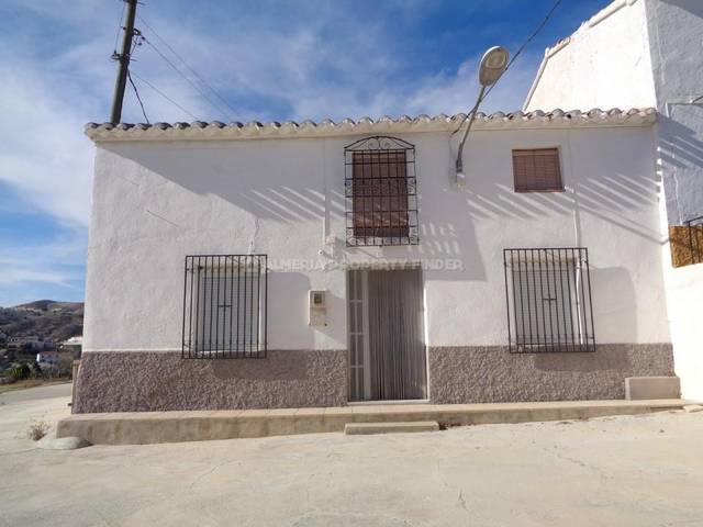 Country house in Oria, Almería