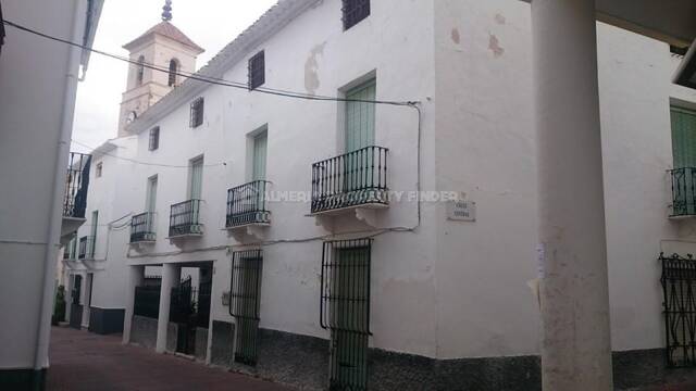 Town house in Albanchez, Almería