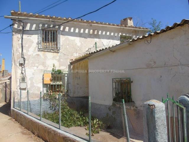 Country house in Lubrin, Almería