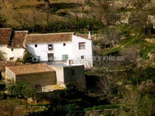 Country house in Saliente Alto, Almería