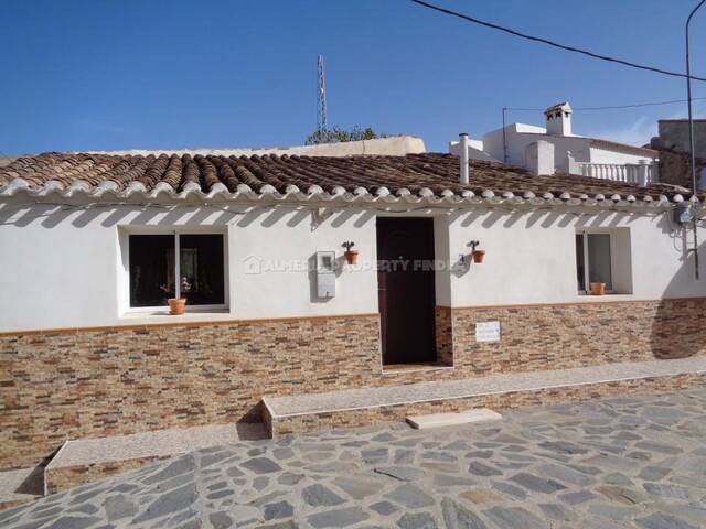 APF-221: Country house for Sale in Oria, Almería
