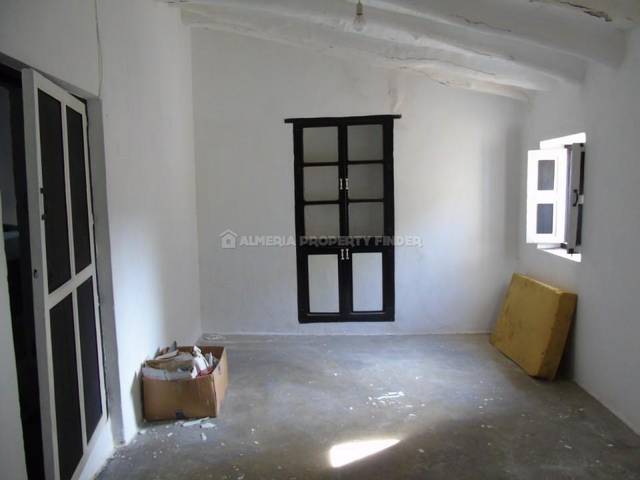 APF-114: Country house for Sale in Somontin, Almería