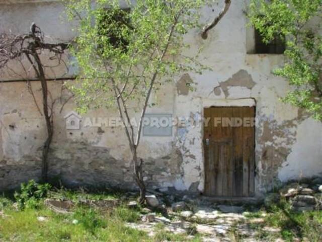 APF-92: Country house for Sale in Lubrin, Almería