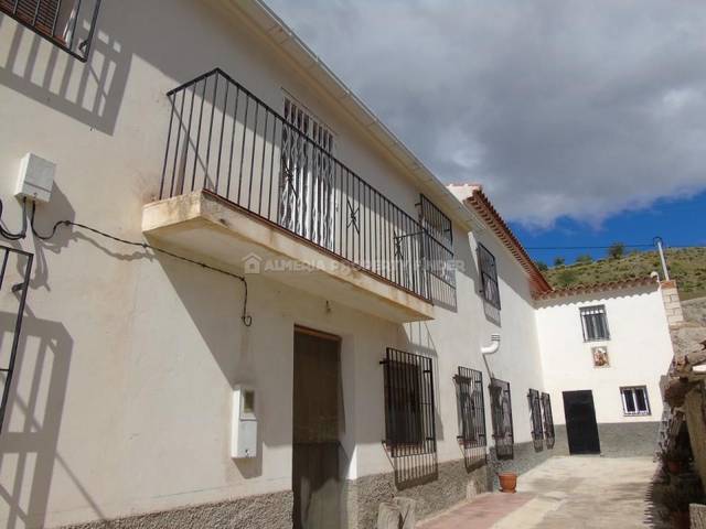 Country house in Oria, Almería