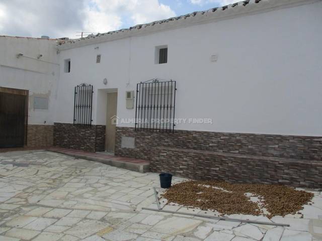 APF-3558: Country house for Sale in Velez Rubio, Almería