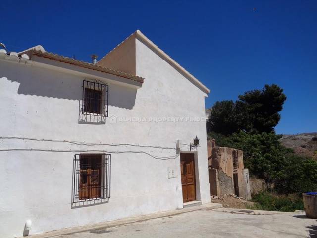APF-2727: Country house for Sale in Oria, Almería