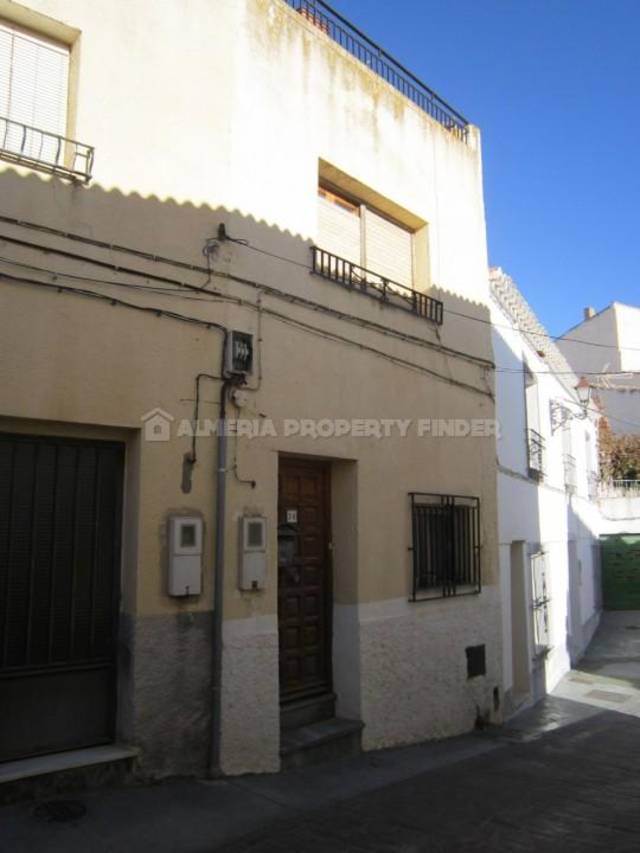 Town house in Lucar, Almería