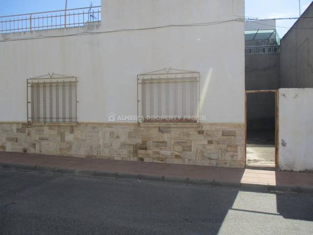 APF-3480: Town house for Sale in La Alfoquia, Almería
