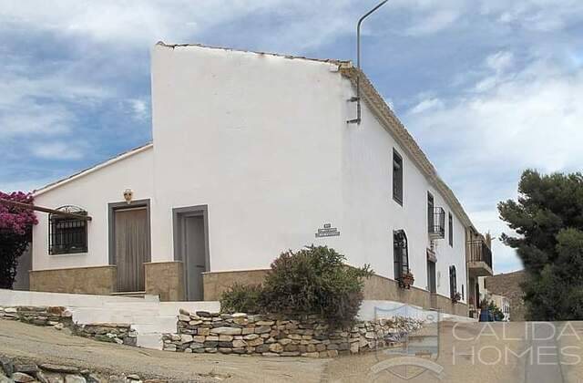 Cortijo Encantador: Town house for Sale in Arboleas, Almería
