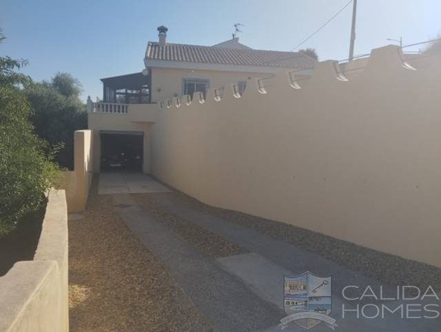 Villa Sprite: Villa for Sale in Arboleas, Almería