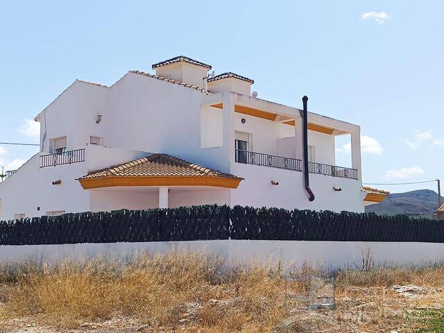 Villa Bellisimo 1: Villa for Sale in Zurgena, Almería