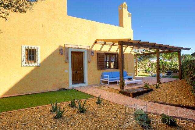 Villa Desert Gold: Villa for Sale in Cuevas del Almanzora, Almería