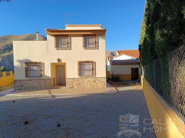 Casa Torres: Country house for Sale in Arboleas, Almería