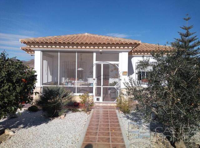 Villa Pear: Villa for Sale in Zurgena, Almería
