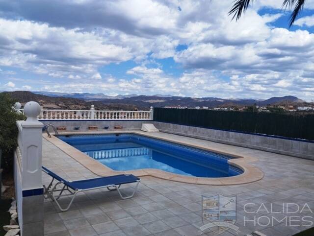 Villa Bluebell: Villa for Sale in Arboleas, Almería