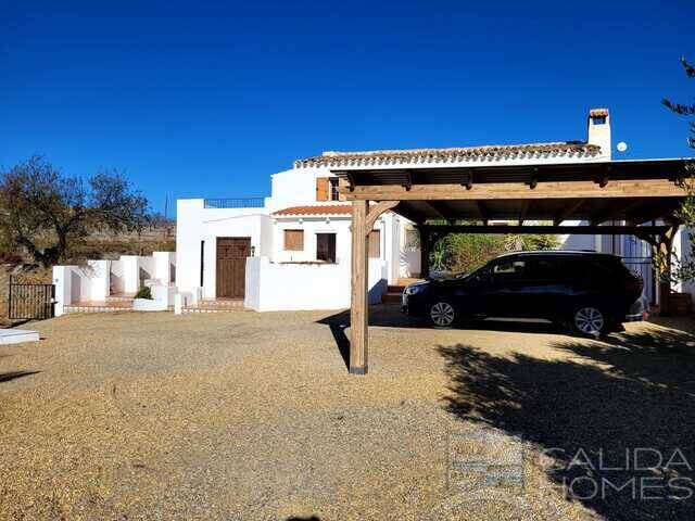 Villa Buttercup: Country house for Sale in Albox, Almería