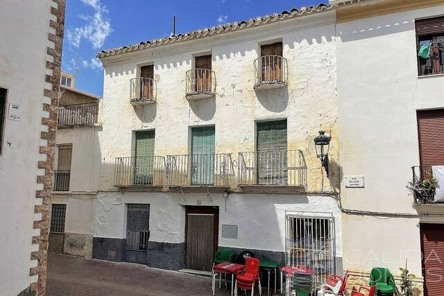 Town house in Albanchez, Almería