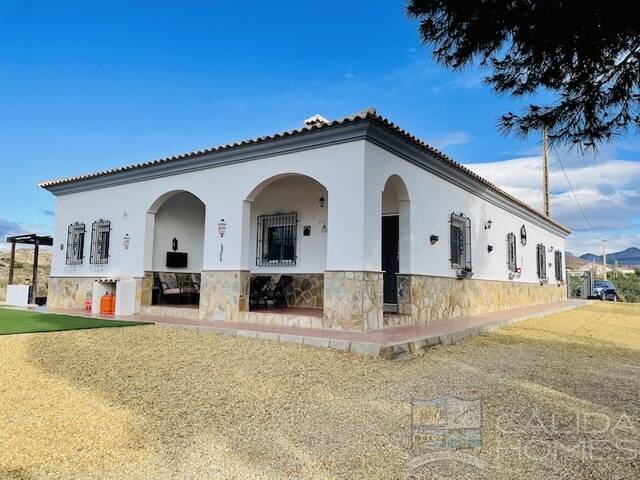 Villa Caballo: Villa for Sale in Albox, Almería