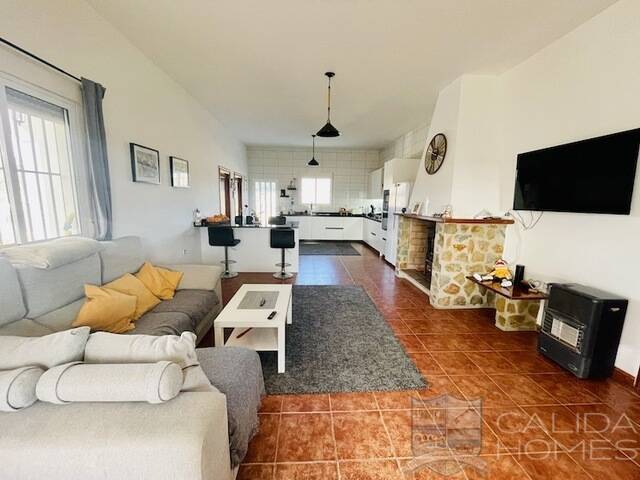 Villa Caballo: Villa for Sale in Albox, Almería