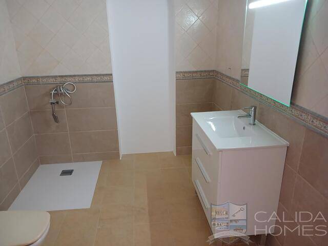 Villa Lemon Tree: Villa for Sale in Arboleas, Almería