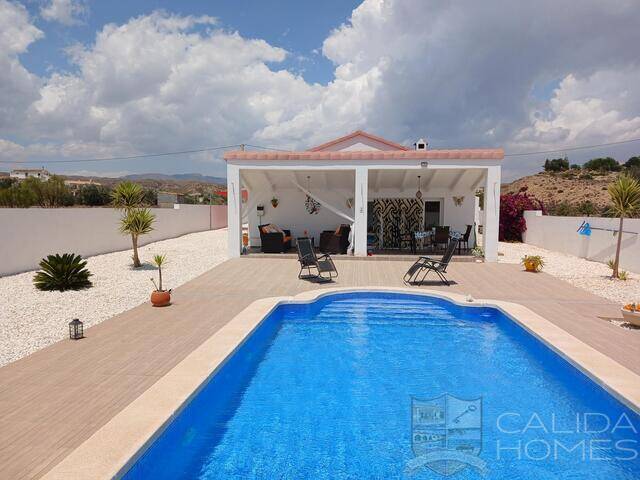 Villa Perfecta: Villa for Sale in Partaloa, Almería