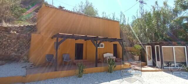 The Mill: Country house for Sale in Albox, Almería