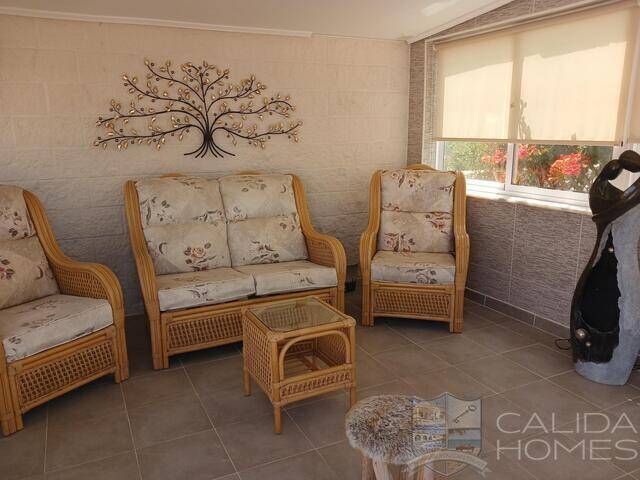 Villa Cerezaa: Villa for Sale in Arboleas, Almería