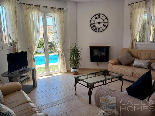 Villa Jacinta: Villa for Sale in Arboleas, Almería