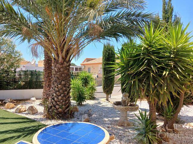 Villa Jacinta: Villa for Sale in Arboleas, Almería