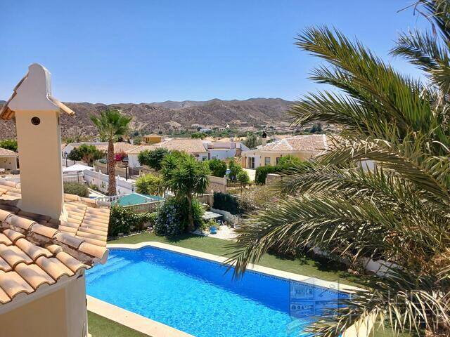 Villa Jacinta: Villa for Sale in Arboleas, Almería