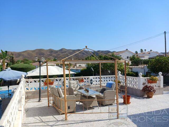 Villa Salsa: Villa for Sale in Arboleas, Almería