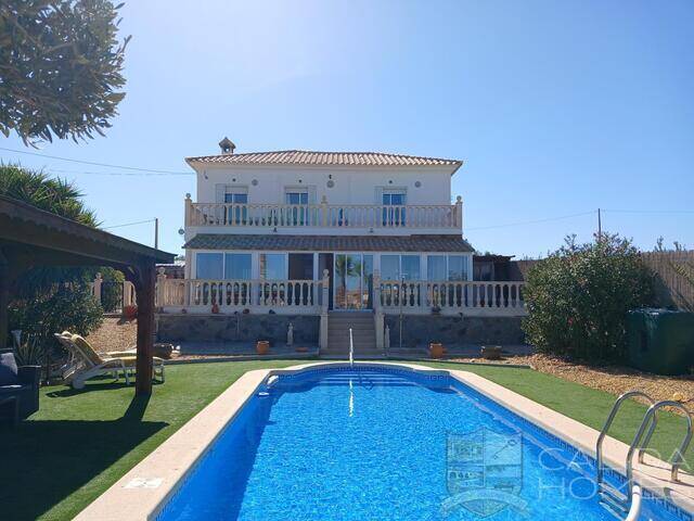 Villa Xanadu: Villa for Sale in Albox, Almería