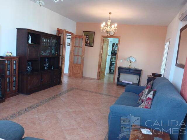 Villa Xanadu: Villa for Sale in Albox, Almería