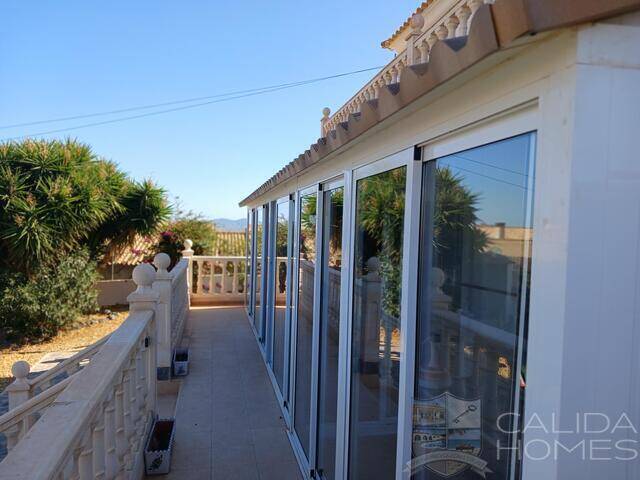 Villa Xanadu: Villa for Sale in Albox, Almería