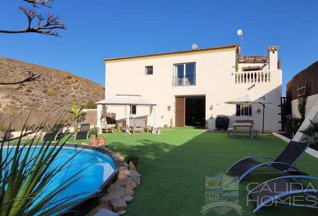 Casa Rosa: Villa for Sale in Los Gallardos, Almería