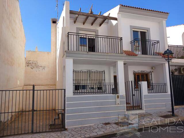 Casa Centro: Town house for Sale in Arboleas, Almería