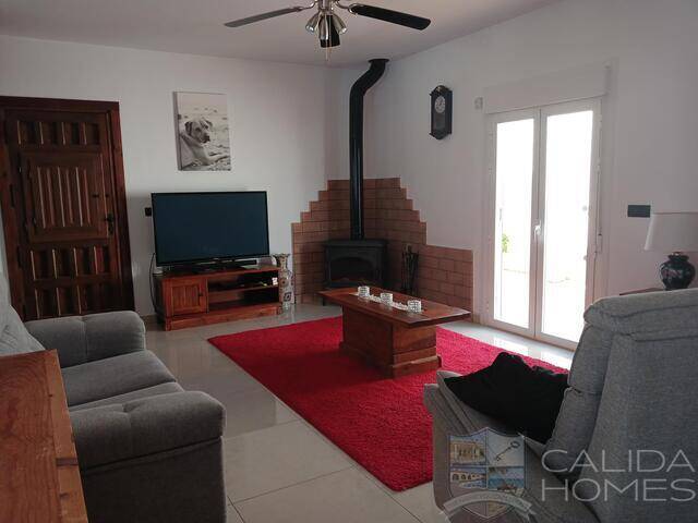 Villa Coral: Villa for Sale in Arboleas, Almería