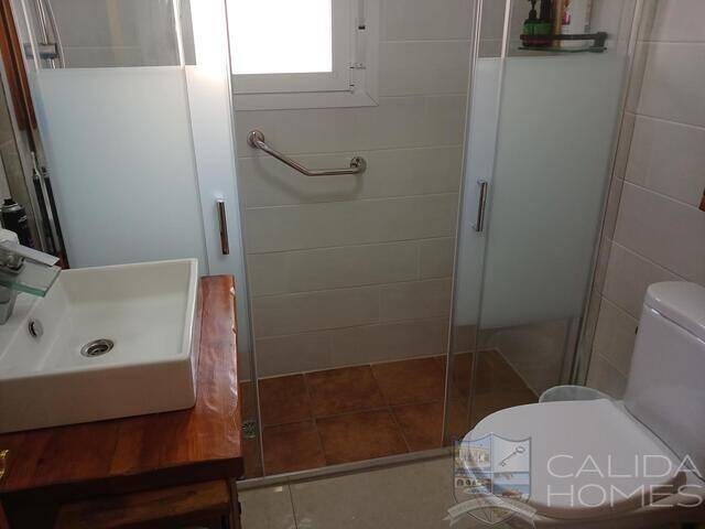 Villa Coral: Villa for Sale in Arboleas, Almería