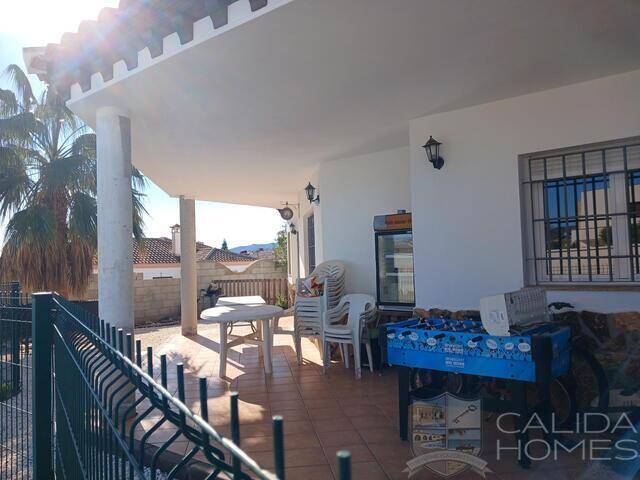 Villa Lotus: Villa for Sale in Arboleas, Almería