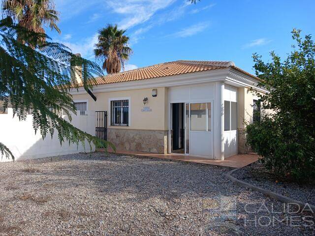 Casa Castilla: Villa for Sale in Arboleas, Almería