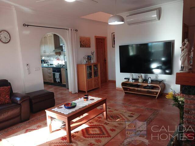 Villa Suprema: Villa for Sale in Albox, Almería