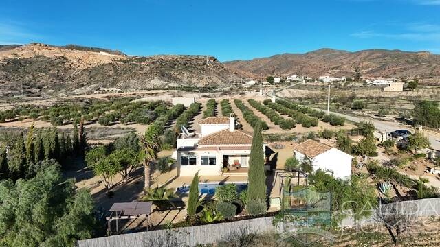 Villa Suprema: Villa for Sale in Albox, Almería